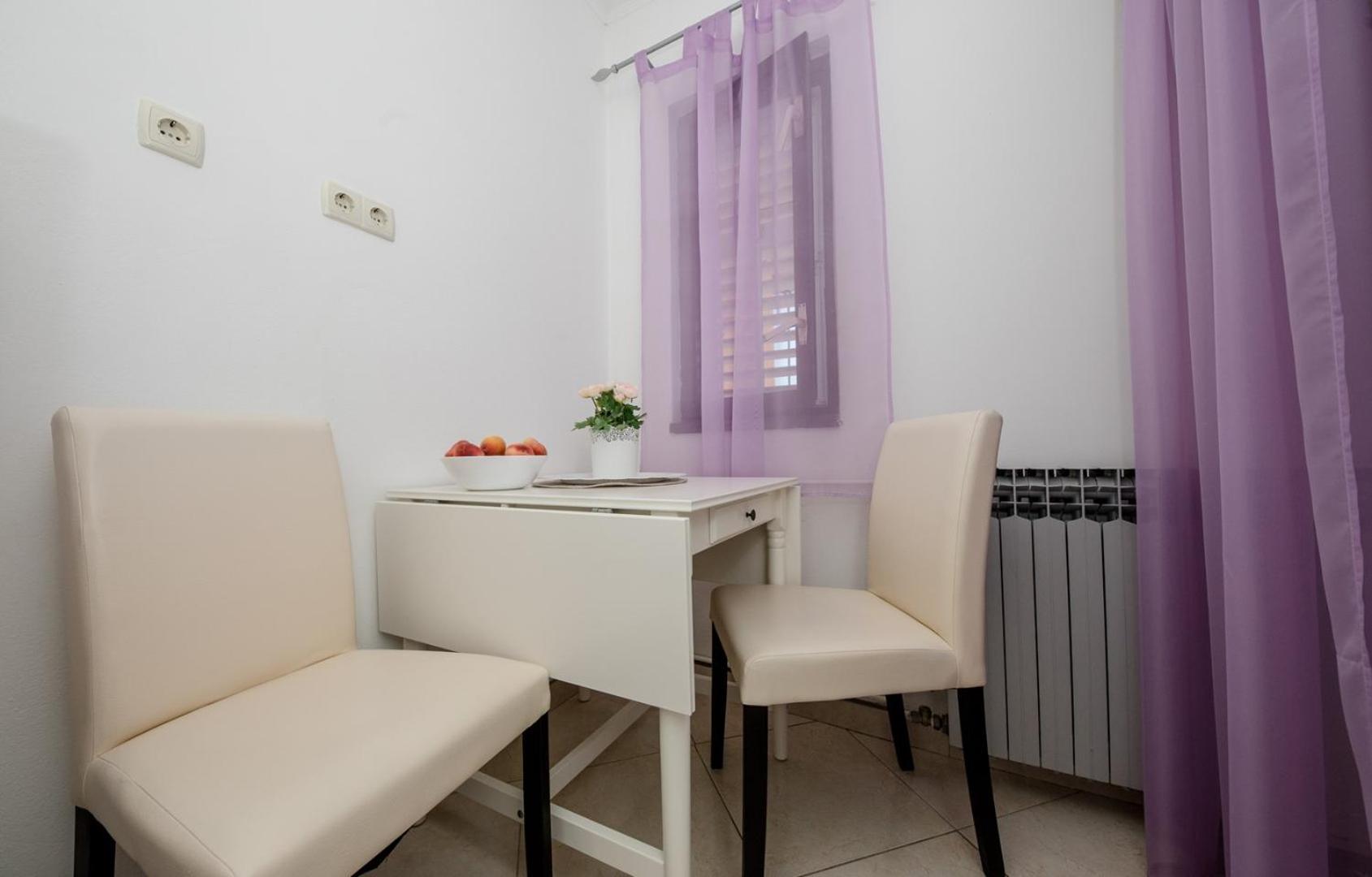 Apartments Makaus Supetarska Draga Pokój zdjęcie